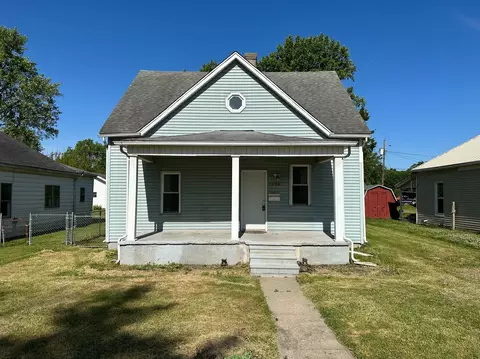 1225 S 7th St, Clinton, IN 47842