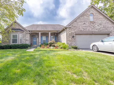 10363 Aurora Ct, Fishers, IN 46038