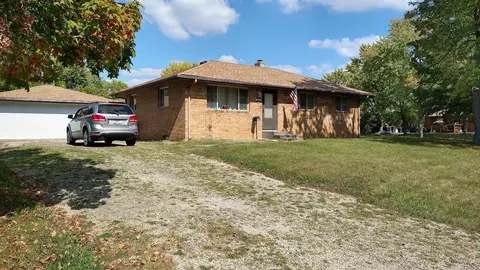 2282 Mann Dr, Beech Grove, IN 46107 photo 3
