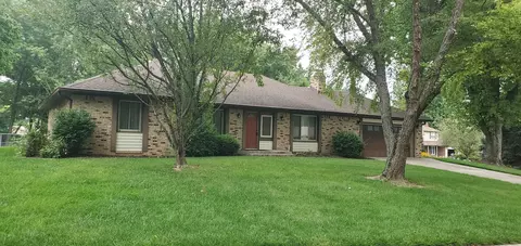 3986 Creekwood Dr, Greenwood, IN 46142