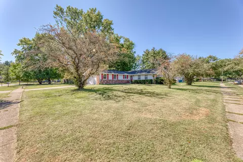 1147 Darby Ln, Indianapolis, IN 46260