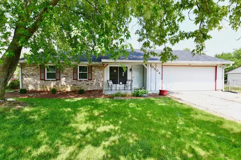 10504 E Folsom Dr, Indianapolis, IN 46235
