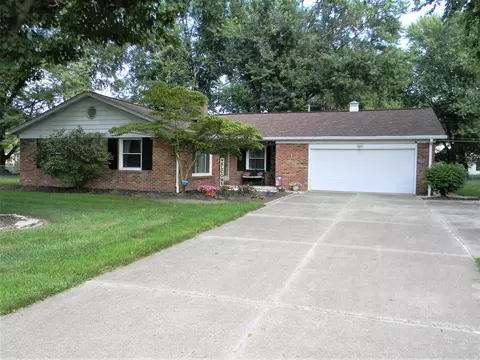 1000 Oakdale Dr, Anderson, IN 46011