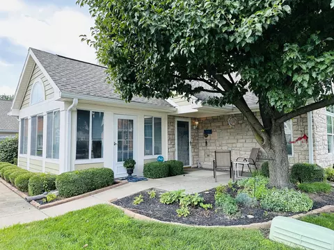 7404 Chapel Villas Dr #D, Indianapolis, IN 46214