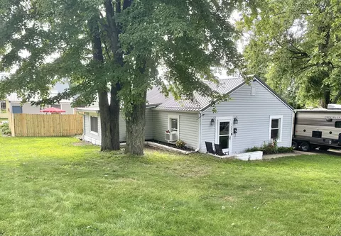 1409 E Pike St, Martinsville, IN 46151