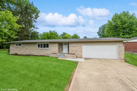 2911 Garfield Ave, Terre Haute, IN 47804