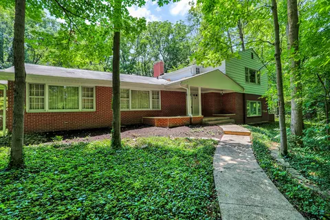 3649 E 71st St, Indianapolis, IN 46220