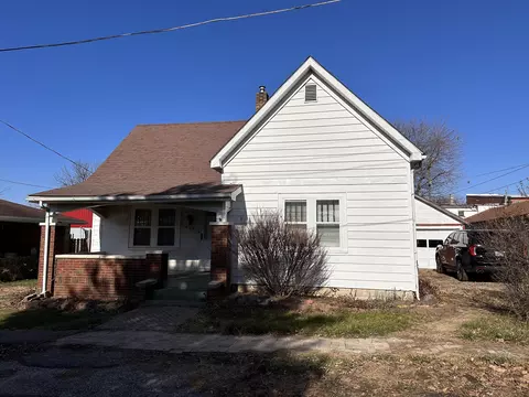 204 E Sycamore St, Westport, IN 47283