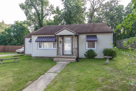 201 S Ewing St, Brownstown, IN 47220