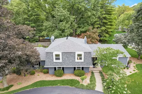 7215 Dean Rd, Indianapolis, IN 46240