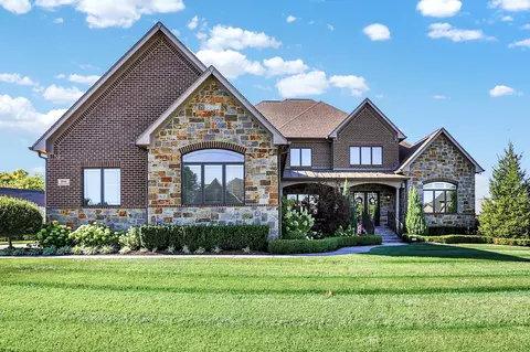 5884 Claybourne Dr, Bargersville, IN 46106