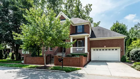 8026 Hopkins Ln, Indianapolis, IN 46250