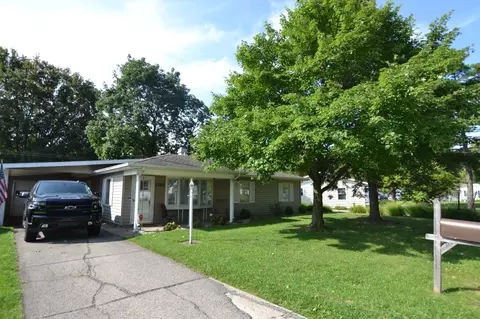 1309 W Royale Dr, Muncie, IN 47304