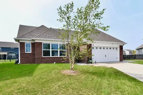 1291 Wood Thrush Ct, Greenwood, IN 46143