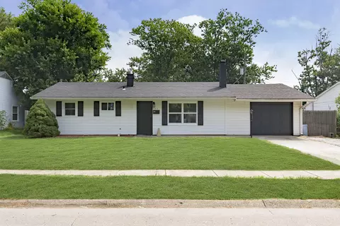 843 Harding St, Plainfield, IN 46168