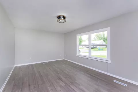 843 Harding St, Plainfield, IN 46168 photo 6