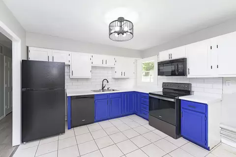 843 Harding St, Plainfield, IN 46168 photo 10