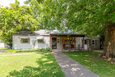 30 14th St, Franklin, IN 46131