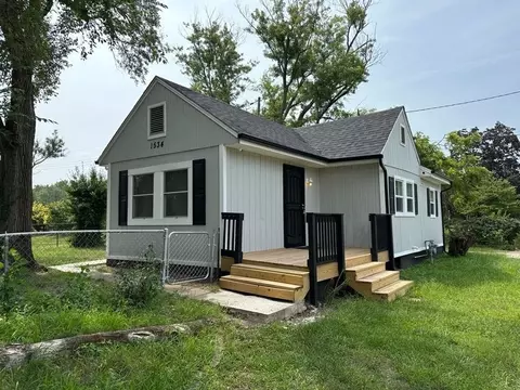 1534 N 30th St, Terre Haute, IN 47803