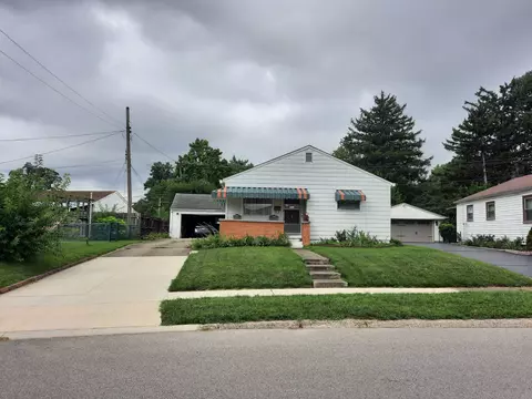 322 8th Ave S, Beech Grove, IN 46107
