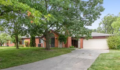 9208 Golden Oaks E, Indianapolis, IN 46260