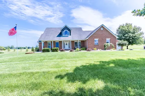 11099 Clover Dr, Brookville, IN 47012