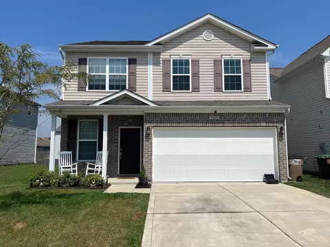2438 Shadow Bend Dr, Columbus, IN 47201