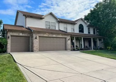 8111 Stoney Bend Cir, Indianapolis, IN 46259