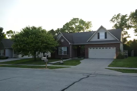 11718 Shady Meadow Pl, Fishers, IN 46037