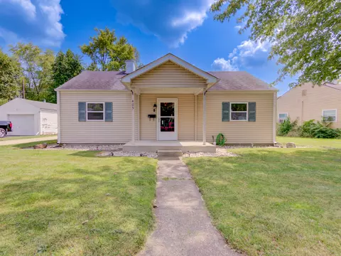 405 Sunset Dr, Shelbyville, IN 46176