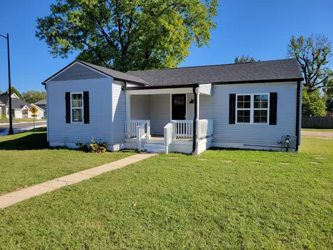 389 E Garfield Ave, Martinsville, IN 46151