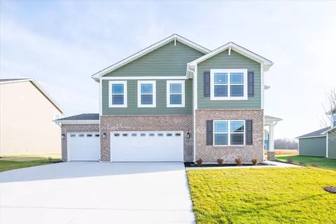 247 Lucky Hat Ln, Danville, IN 46122