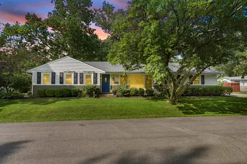 630 College Ln, Indianapolis, IN 46240