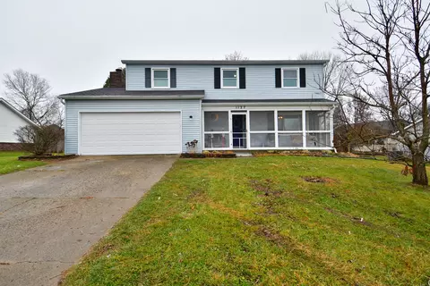 1127 Pilgrim Rd, Greenwood, IN 46142