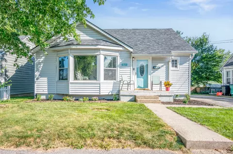 172 Circle Dr, Franklin, IN 46131