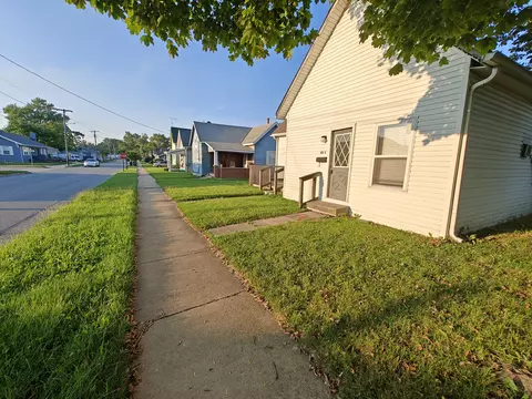 120 N Vine St, Shelbyville, IN 46176