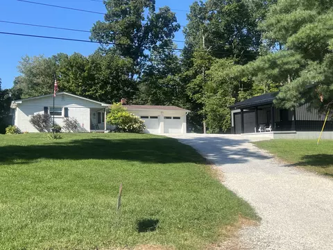 5600 Maple Grove Rd, Martinsville, IN 46151