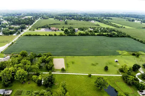 8700 E Hendricks County Rd, Plainfield, IN 46168 photo 3