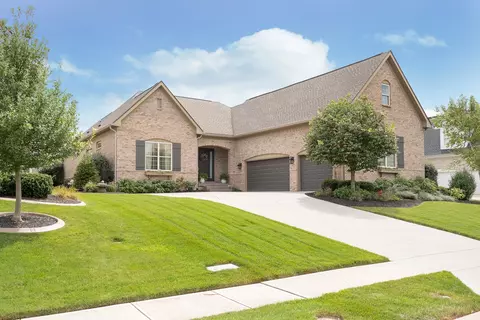 16462 Grand Cypress Dr, Noblesville, IN 46060