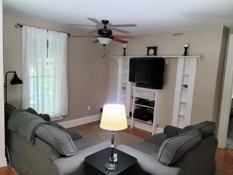 233 Tile St, Pendleton, IN 46064 photo 5