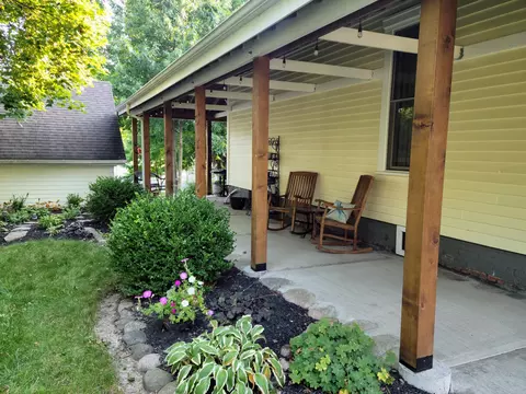 233 Tile St, Pendleton, IN 46064 photo 2