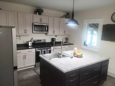 233 Tile St, Pendleton, IN 46064 photo 10