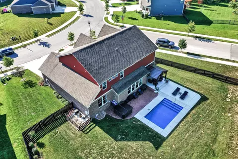 546 Ferndale Ln, Danville, IN 46122
