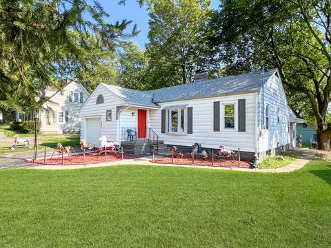 927 Lindberg Rd, Anderson, IN 46012