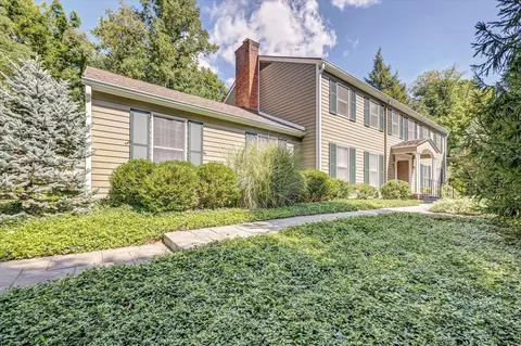 2817 E Pine Ln, Bloomington, IN 47401