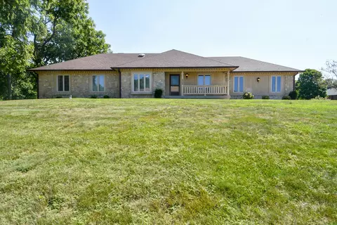 8176 Edgewood Ct, Plainfield, IN 46168