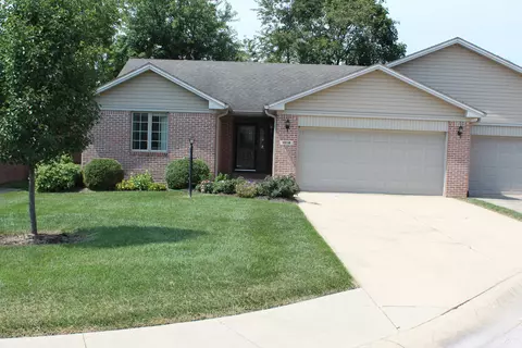 1018 Kelsey Rose Ct, Lebanon, IN 46052