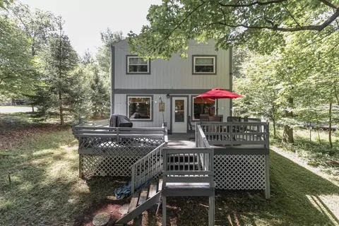 8031 Center Lake Rd, Nineveh, IN 46164