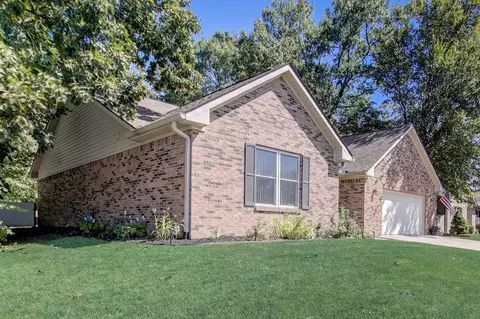 2435 Shorewood Dr, Lebanon, IN 46052