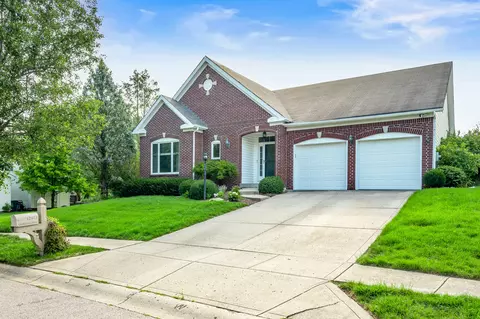 12473 Gladecrest Dr, Carmel, IN 46033